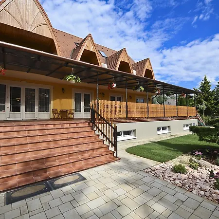 Rajna Villabridge&spa Aparthotel Bogács